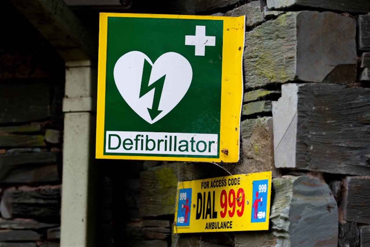 Alt du behøver at vide om hjertestartere