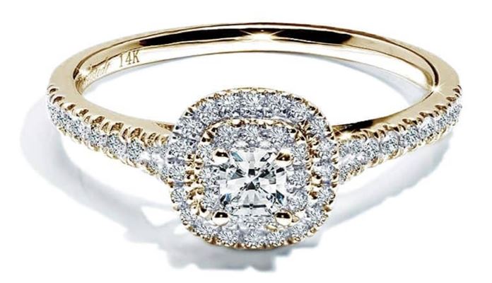 Forlovelsesring med diamant.